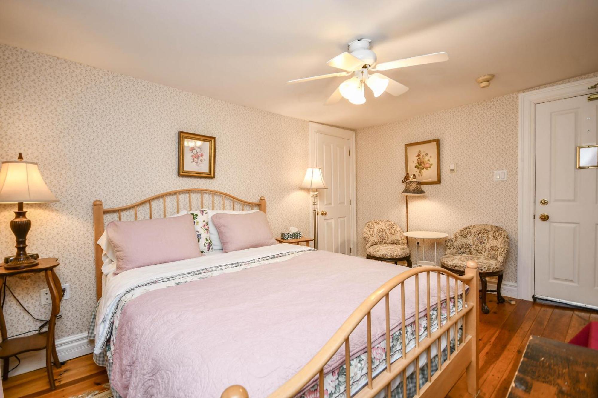 Queensland Surfside Inn מראה חיצוני תמונה